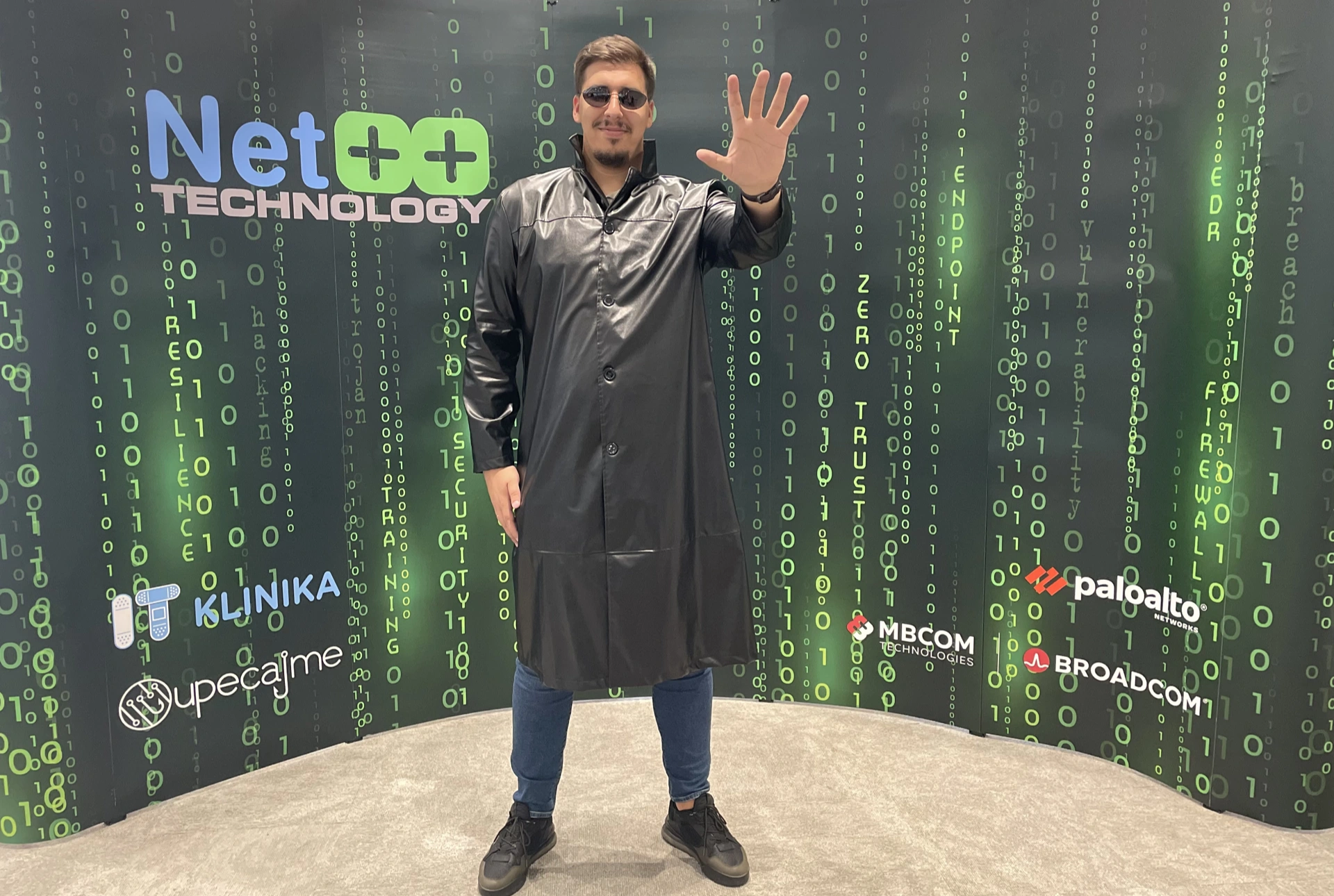milos-neo