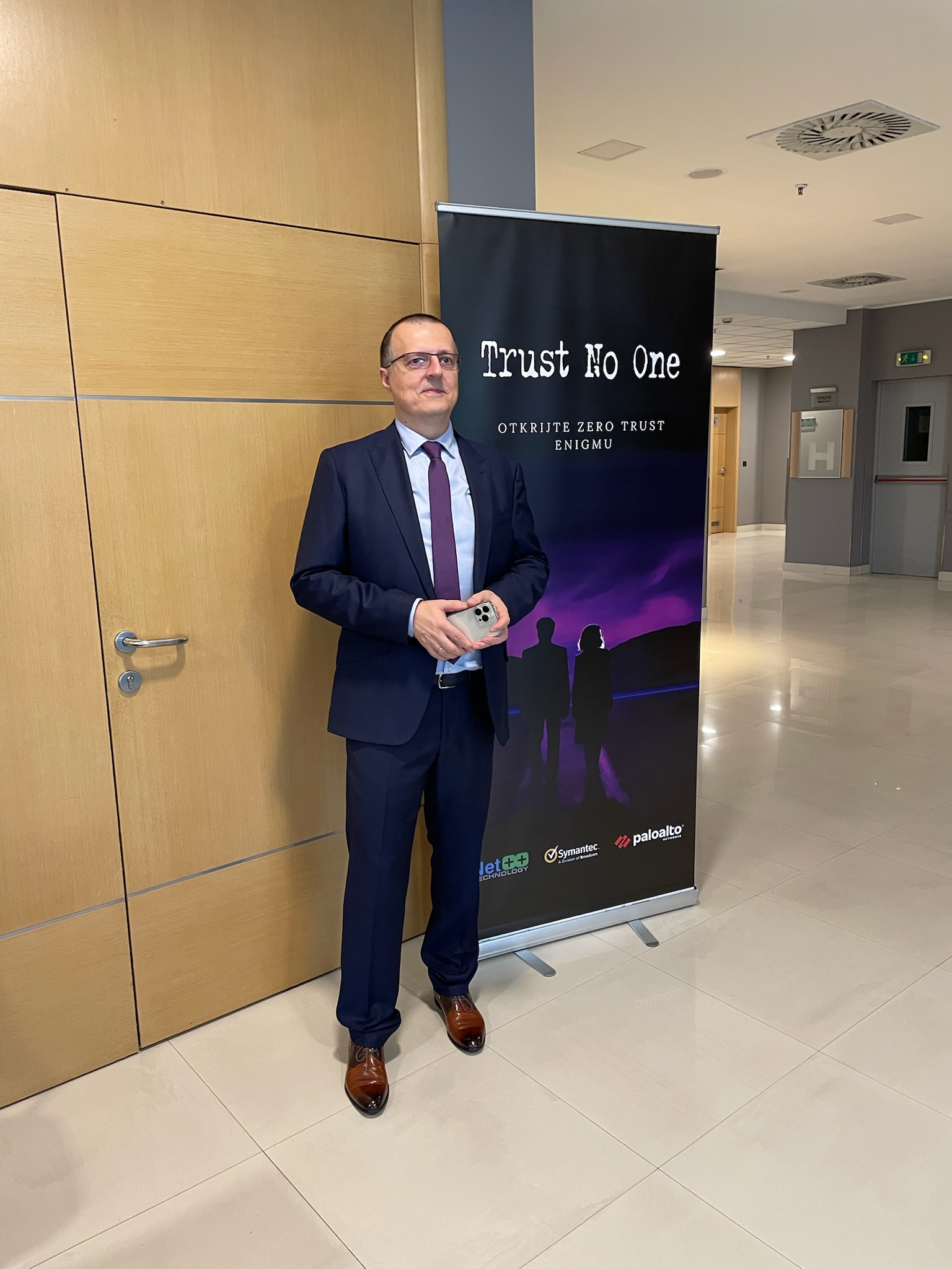 'Ne veruj nikome', 15. novembar 2023. "Ne veruj nikome", 15. novembar 2023.